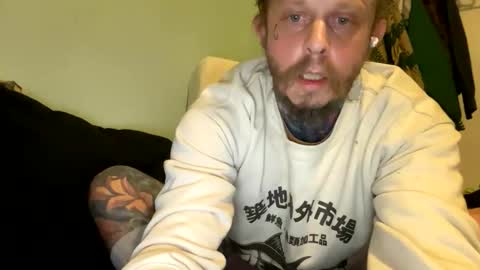 Snapshot of melt13 chatting on 03-08-26, 05:55 melt13 online show from 03-08-26, 05:55