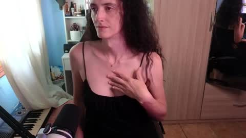Snapshot of memisecrets chatting on 05-23-26, 06:12 Megumi Aina online show from 05-23-26, 06:12