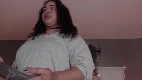  Memphis Williams  online show from 11-11-25, 02:44