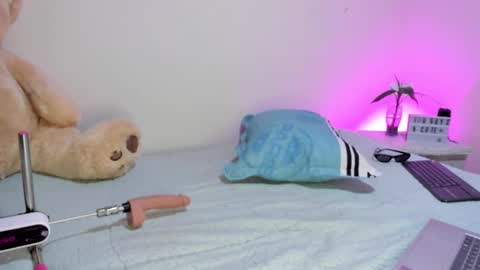 Menca of your love online show from 01-03-25, 06:22