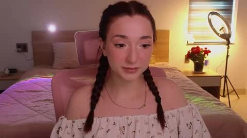 Snapshot of mencialo chatting on 05-08-26, 01:22 Mencialo online show from 05-08-26, 01:22