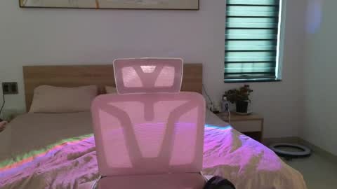 Snapshot of mencialo chatting on 05-30-26, 12:52 Mencialo online show from 05-30-26, 12:52
