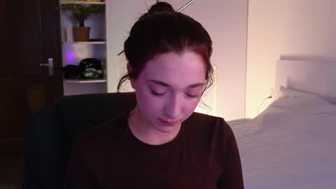 Snapshot of mencialo chatting on 06-15-26, 02:36 Mencialo online show from 06-15-26, 02:36