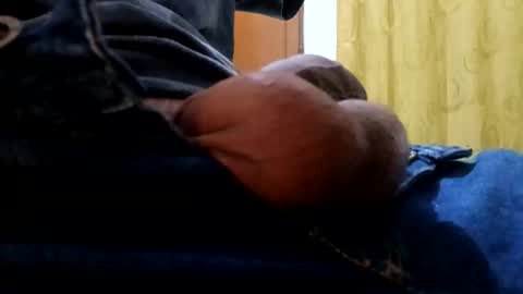 Snapshot of mencol396947 chatting on 10-06-25, 04:54 JoeC online show from 10-06-25, 04:54