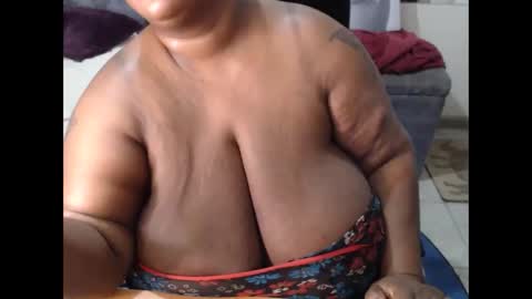 bigboobsass online show from 11-18-25, 07:40