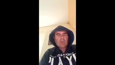 Snapshot of menlav72 chatting on 06-02-26, 07:27 menlav72 online show from 06-02-26, 07:27