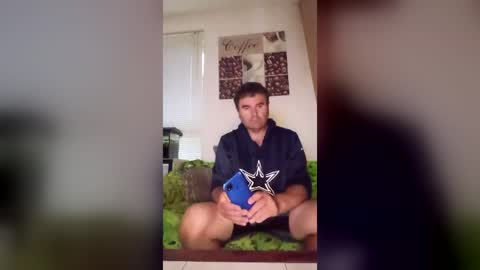 Snapshot of menlav72 chatting on 07-06-26, 06:43 menlav72 online show from 07-06-26, 06:43