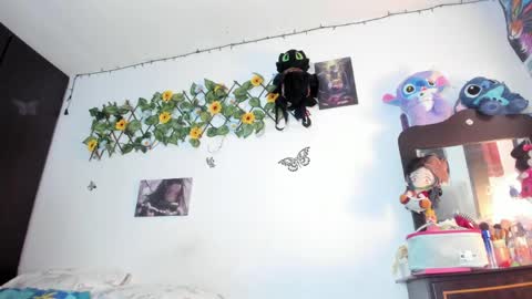 Princess Mensia online show from 06-03-26, 02:33