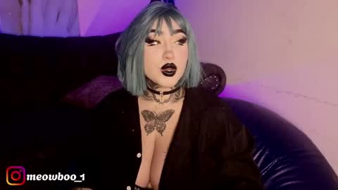 Snapshot of meow_boo chatting on 04-21-26, 07:17 Aruz online show from 04-21-26, 07:17