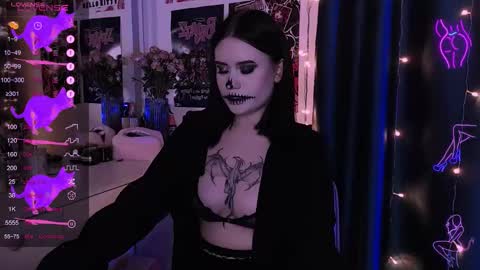 meow marie online show from 10-30-25, 09:15