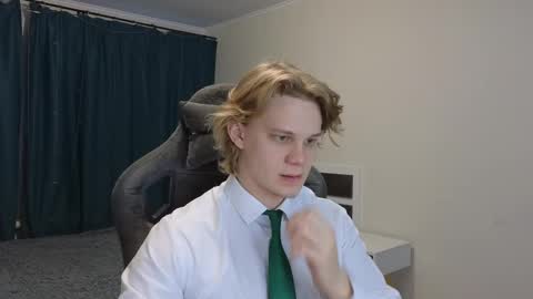 Mickey online show from 12-30-24, 04:31