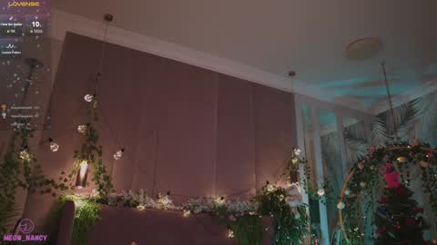 Snapshot of meow_nancy chatting on 12-26-24, 11:10 Heeyyooo Im Nans Subscribe to me I will be glad online show from 12-26-24, 11:10