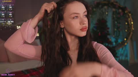 Snapshot of meow_nancy chatting on 01-12-25, 05:24 Heeyyooo Im Nans Subscribe to me I will be glad online show from 01-12-25, 05:24