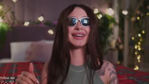 Snapshot of meow_nancy chatting on 02-04-25, 11:27 Heeyyooo Im Nans Subscribe to me I will be glad online show from 02-04-25, 11:27