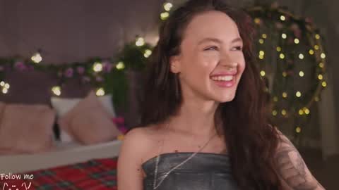 Snapshot of meow_nancy chatting on 02-28-25, 08:53 Heeyyooo Im Nans Subscribe to me I will be glad online show from 02-28-25, 08:53