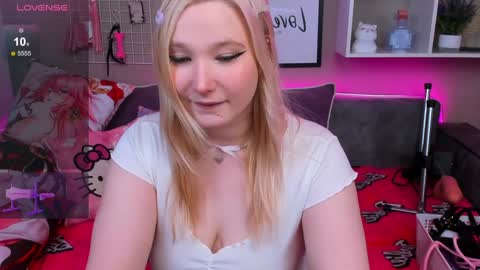 Snapshot of meowkakitty chatting on 01-21-25, 01:08 MeowkaKitty online show from 01-21-25, 01:08