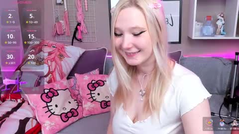 Snapshot of meowkakitty chatting on 02-17-25, 01:15 MeowkaKitty online show from 02-17-25, 01:15