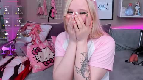 Snapshot of meowkakitty chatting on 02-18-25, 03:53 MeowkaKitty online show from 02-18-25, 03:53