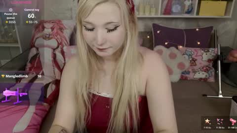 Snapshot of meowkakitty chatting on 11-30-25, 02:48 MeowkaKitty online show from 11-30-25, 02:48