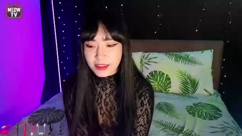 Snapshot of meowkami chatting on 07-21-26, 12:35 meowkami online show from 07-21-26, 12:35