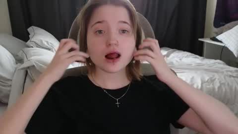 meowme online show from 03-12-26, 10:10