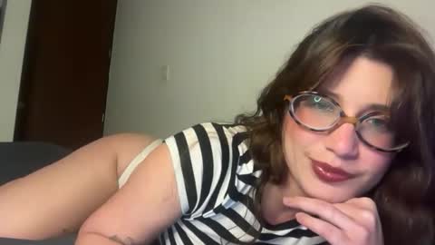 Snapshot of meowkillah chatting on 12-22-25, 11:46 MEOW KILLAH online show from 12-22-25, 11:46