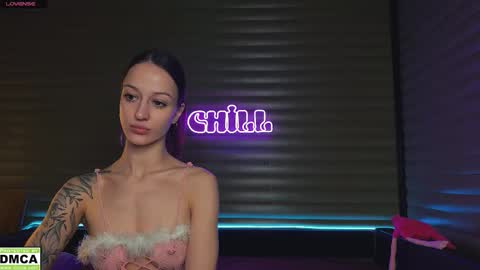  NIKKY  STIVE     Every day from 1000  to 200  EST time. online show from 01-18-26, 07:23