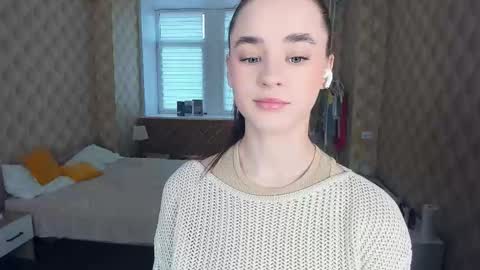 Julie online show from 10-28-25, 09:24