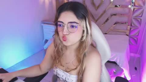 Snapshot of meraki_fraise chatting on 10-23-25, 07:45 online show from 10-23-25, 07:45