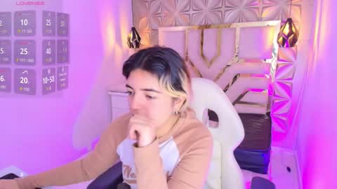 Snapshot of meraki_fraise chatting on 11-02-25, 07:05 online show from 11-02-25, 07:05