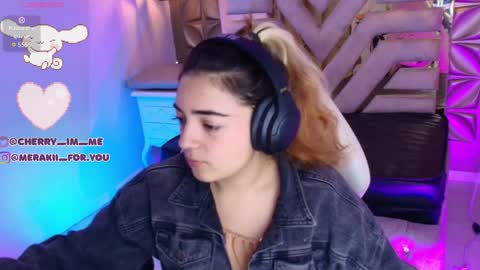 Snapshot of meraki_fraise chatting on 11-22-25, 07:02 online show from 11-22-25, 07:02