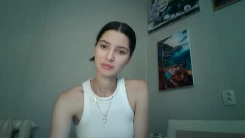 Snapshot of meralynn chatting on 01-07-26, 06:10 LEVA online show from 01-07-26, 06:10