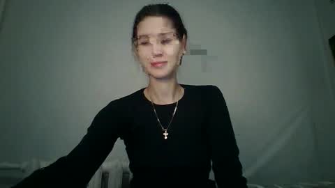 Snapshot of meralynn chatting on 01-17-26, 03:50 LEVA online show from 01-17-26, 03:50