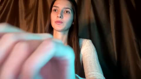 Snapshot of meralynn chatting on 02-07-26, 04:54 LEVA online show from 02-07-26, 04:54