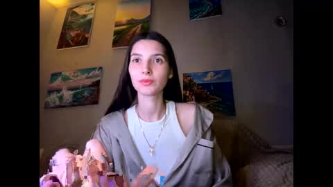 Snapshot of meralynn chatting on 03-29-26, 05:35 LEVA online show from 03-29-26, 05:35