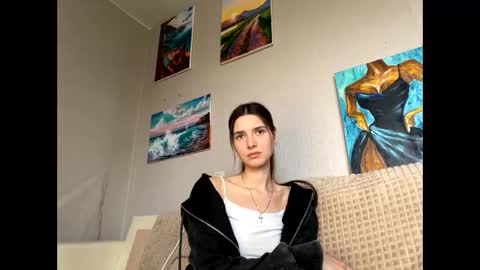 Snapshot of meralynn chatting on 04-01-26, 01:41 LEVA online show from 04-01-26, 01:41