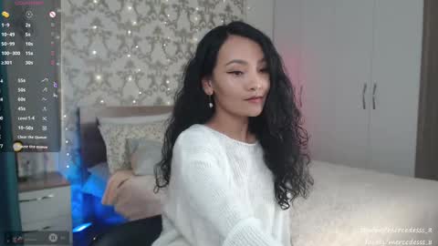 Snapshot of mercedesss_8 chatting on 12-11-24, 09:41 Next show on 03 Dec online show from 12-11-24, 09:41