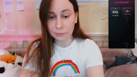 Snapshot of mercurygirlx chatting on 12-02-25, 11:56 Cutie online show from 12-02-25, 11:56