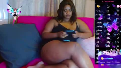 Snapshot of mereleona chatting on 02-17-26, 03:36 Mereleona online show from 02-17-26, 03:36