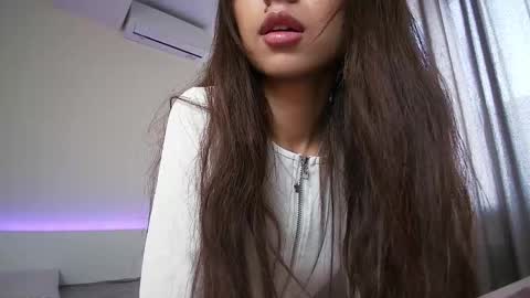 Snapshot of meriannabell chatting on 10-14-25, 08:59 meriannabell online show from 10-14-25, 08:59