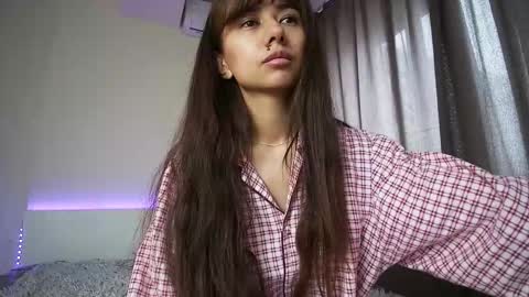 Snapshot of meriannabell chatting on 11-04-25, 01:21 meriannabell online show from 11-04-25, 01:21