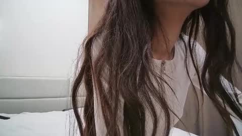 Snapshot of meriannabell chatting on 12-14-25, 04:29 meriannabell online show from 12-14-25, 04:29