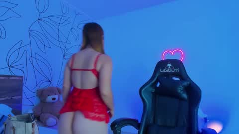 Snapshot of merida06 chatting on 11-07-25, 03:50 merida06 online show from 11-07-25, 03:50