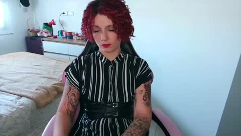 Miss Freckles online show from 05-01-26, 07:18