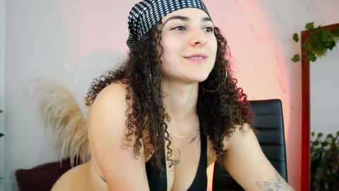 Merida Bell online show from 11-20-25, 10:09