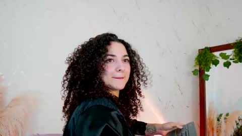 Snapshot of merida_bell18 chatting on 02-03-26, 12:31 Merida Bell online show from 02-03-26, 12:31