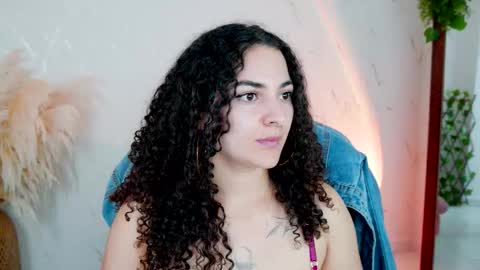 Snapshot of merida_bell18 chatting on 03-01-26, 12:12 Merida Bell online show from 03-01-26, 12:12