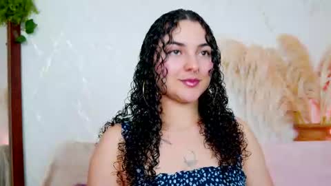 Snapshot of merida_bell18 chatting on 07-20-26, 10:34 Merida Bell online show from 07-20-26, 10:34