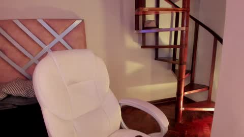 Snapshot of merida_taylor_ chatting on 01-11-25, 03:20 Merida online show from 01-11-25, 03:20