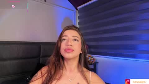 Snapshot of merida_taylor_ chatting on 03-10-25, 04:03 Merida online show from 03-10-25, 04:03